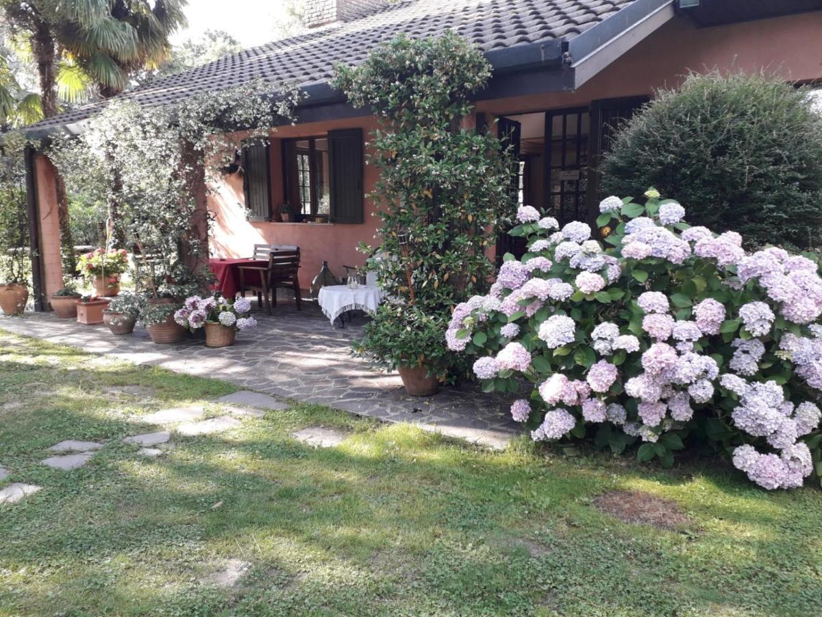 B&B Al Roncaccio Calco  Bagian luar foto